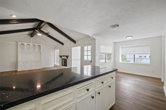 719 Thornwood Drive, Shenandoah, TX 77381