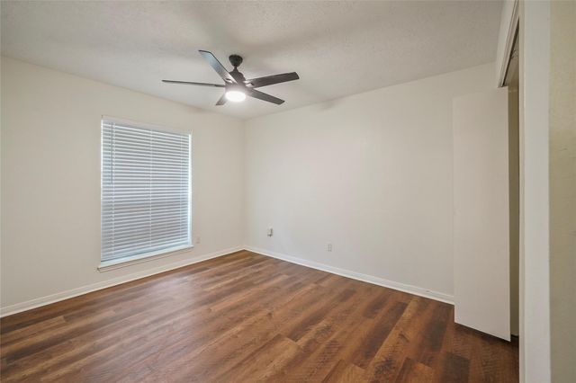 719 Thornwood Drive, Shenandoah, TX 77381