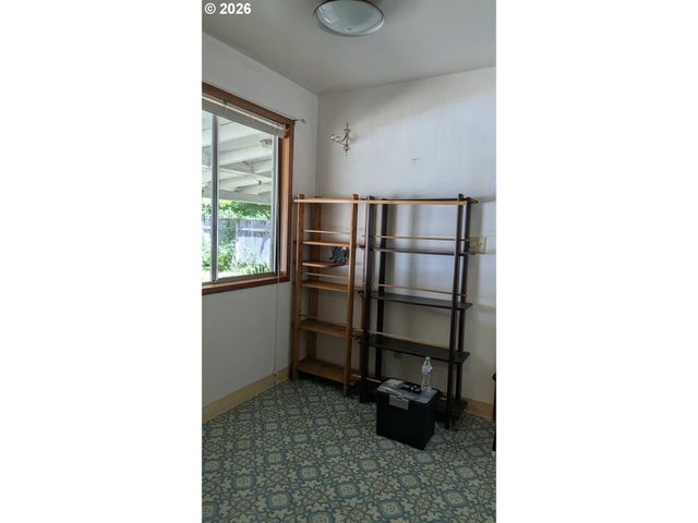 3203 17TH Ave, Forest Grove, OR 97116