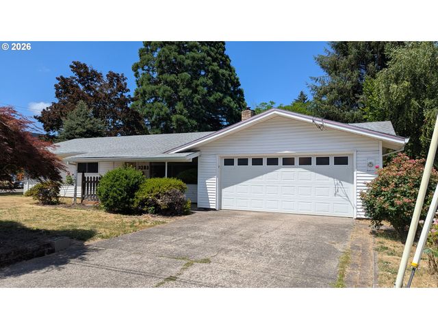 3203 17TH Ave, Forest Grove, OR 97116