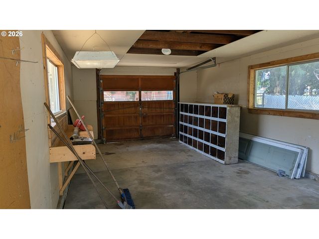 3203 17TH Ave, Forest Grove, OR 97116