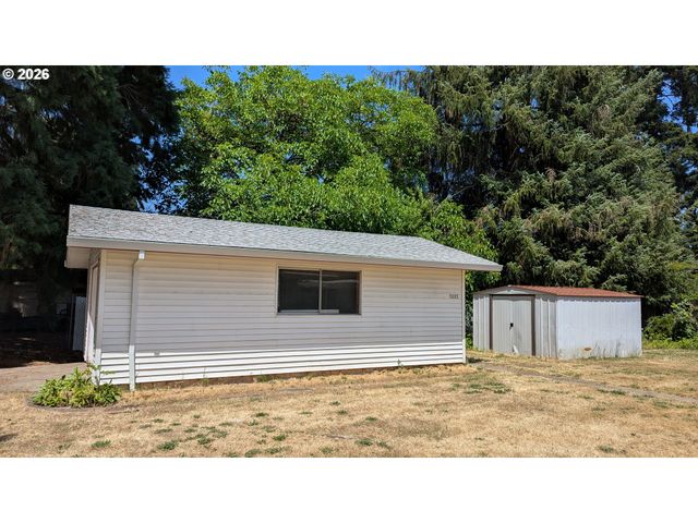 3203 17TH Ave, Forest Grove, OR 97116