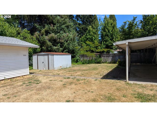 3203 17TH Ave, Forest Grove, OR 97116
