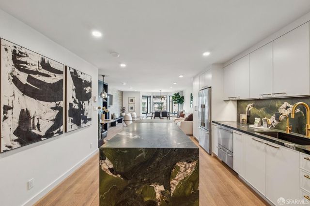 1624 Larkin Street 7, San Francisco, CA 94109
