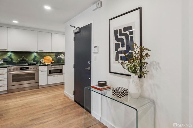 1624 Larkin Street 7, San Francisco, CA 94109