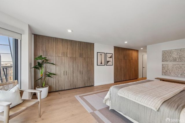 1624 Larkin Street 7, San Francisco, CA 94109