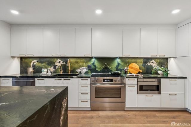 1624 Larkin Street 7, San Francisco, CA 94109