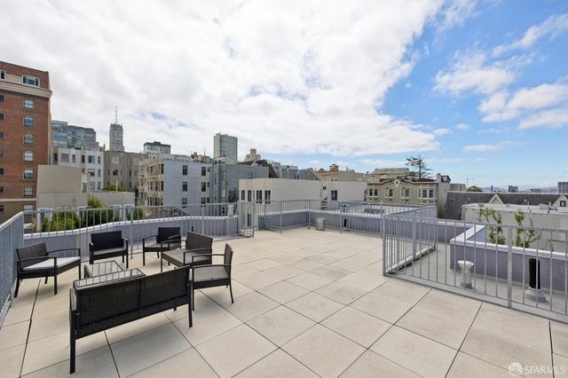 1624 Larkin Street 7, San Francisco, CA 94109