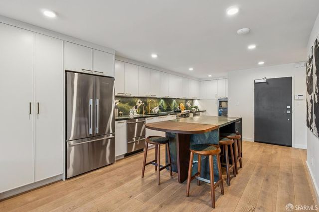 1624 Larkin Street 7, San Francisco, CA 94109