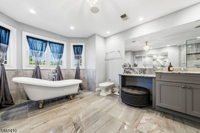 429 OAK RIDGE ROAD, Clark Twp., NJ 07066
