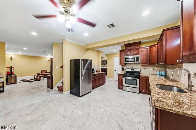 429 OAK RIDGE ROAD, Clark Twp., NJ 07066
