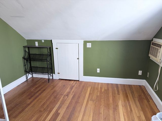359 Village St 3, Millis, MA 02054