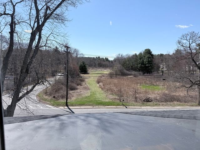 359 Village St 3, Millis, MA 02054