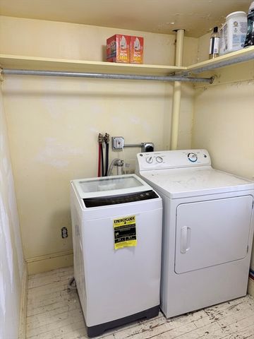 359 Village St 3, Millis, MA 02054