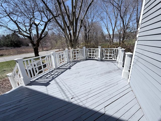 359 Village St 3, Millis, MA 02054