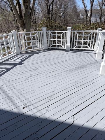 359 Village St 3, Millis, MA 02054