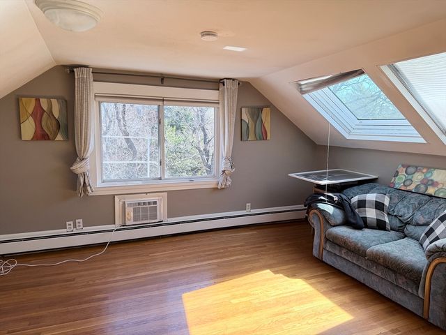 359 Village St 3, Millis, MA 02054