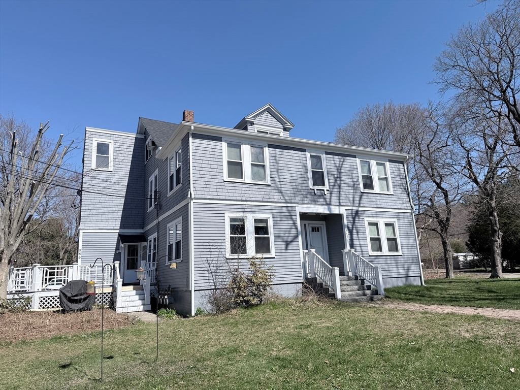 359 Village St 3, Millis, MA 02054