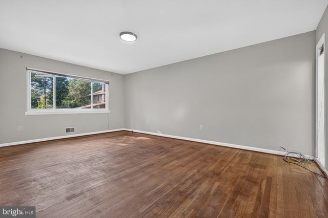 405 WINTERTHUR CT, Silver Spring, MD 20904
