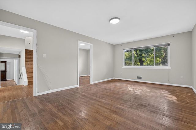 405 WINTERTHUR CT, Silver Spring, MD 20904