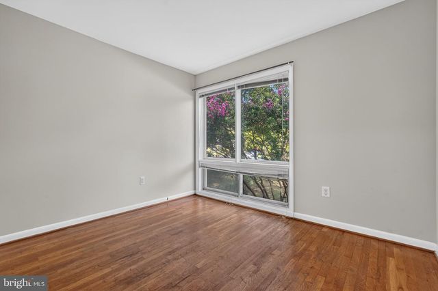 405 WINTERTHUR CT, Silver Spring, MD 20904