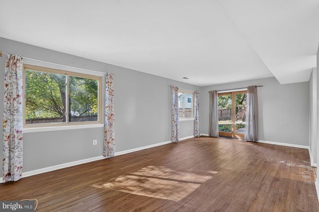 405 WINTERTHUR CT, Silver Spring, MD 20904
