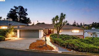 4678 Geranium Pl, Oakland, CA 94619