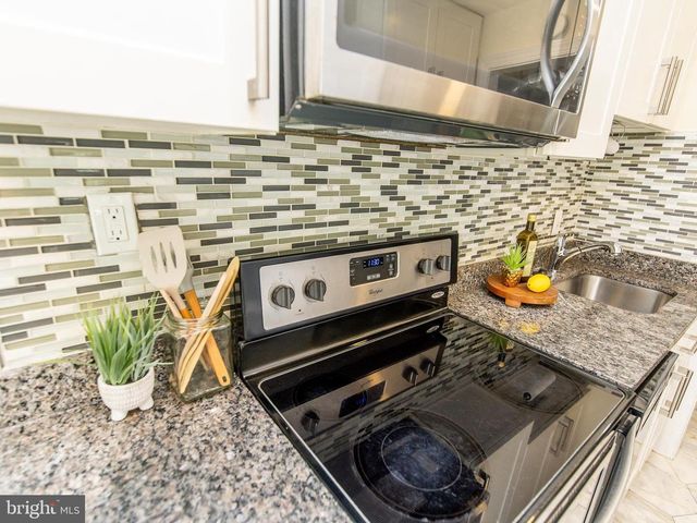 5014 N ENGLEWOOD DR, Capitol Heights, MD 20743