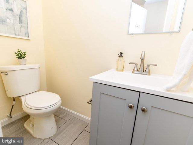 5014 N ENGLEWOOD DR, Capitol Heights, MD 20743