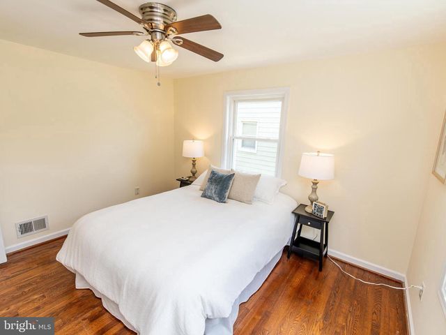 5014 N ENGLEWOOD DR, Capitol Heights, MD 20743
