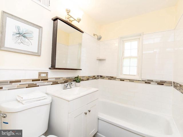 5014 N ENGLEWOOD DR, Capitol Heights, MD 20743