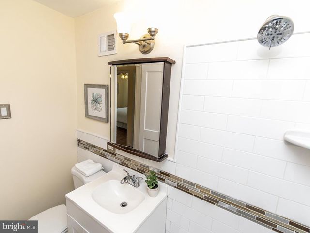 5014 N ENGLEWOOD DR, Capitol Heights, MD 20743