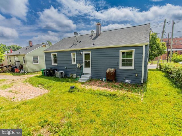 5014 N ENGLEWOOD DR, Capitol Heights, MD 20743