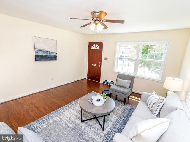 5014 N ENGLEWOOD DR, Capitol Heights, MD 20743