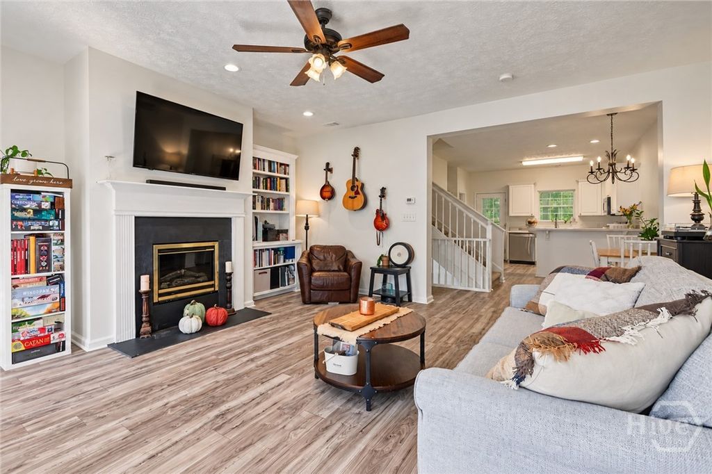 Image 11 of property listing at 106 Station Trail, Savannah, GA 31406