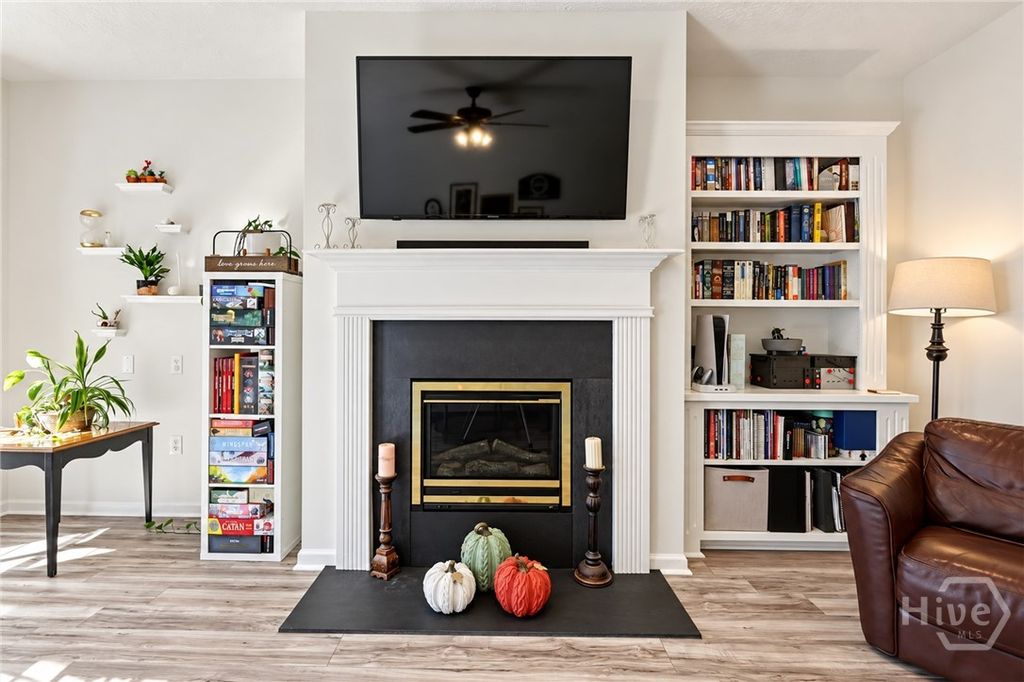 Image 13 of property listing at 106 Station Trail, Savannah, GA 31406