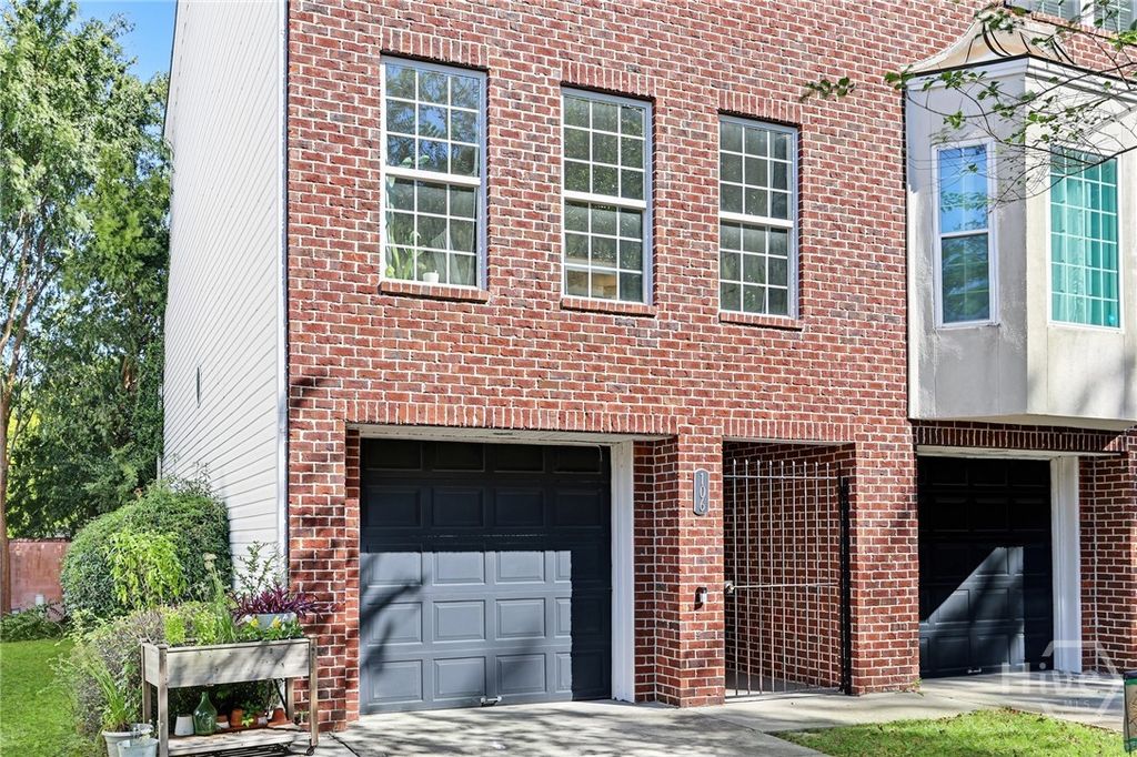 Image 2 of property listing at 106 Station Trail, Savannah, GA 31406