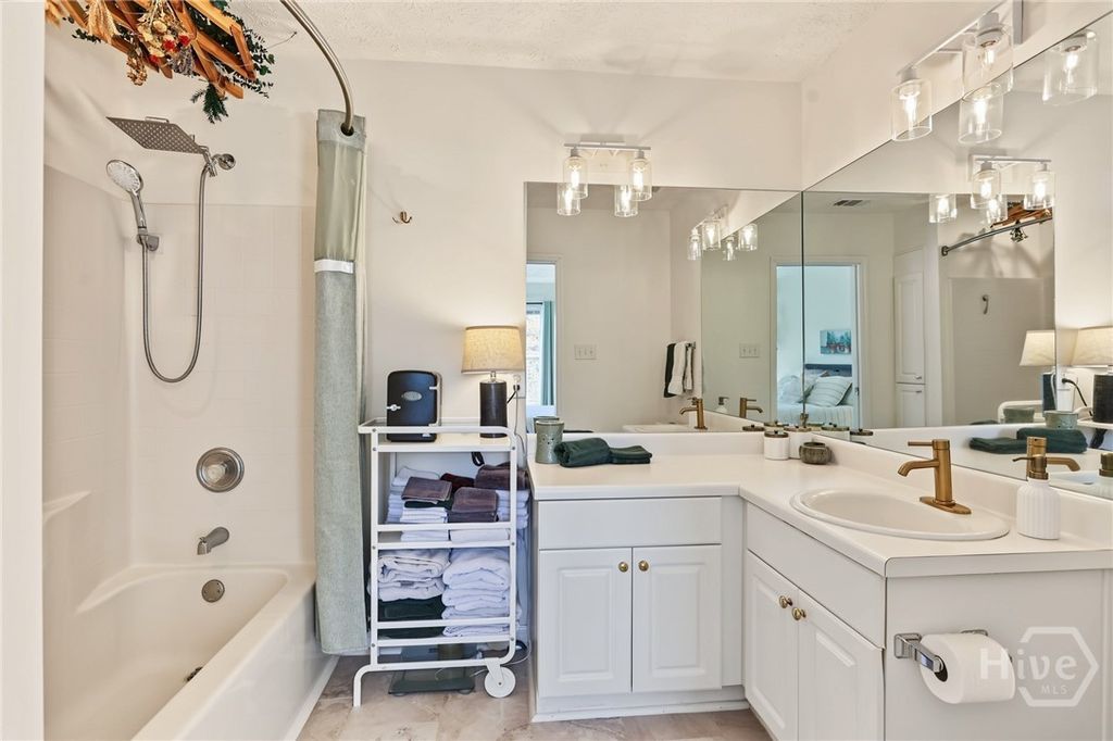 Image 22 of property listing at 106 Station Trail, Savannah, GA 31406
