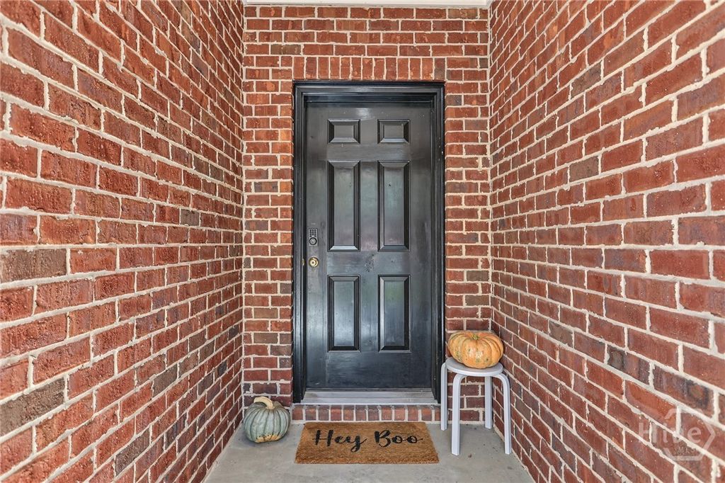 Image 3 of property listing at 106 Station Trail, Savannah, GA 31406