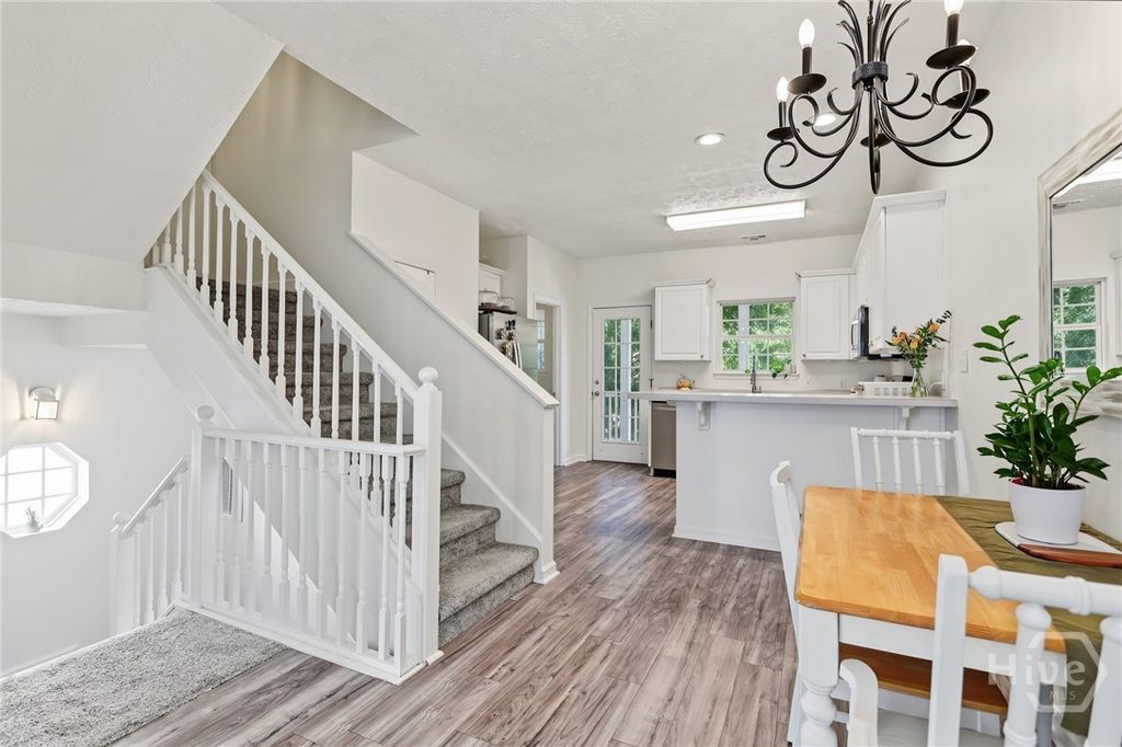 Image 7 of property listing at 106 Station Trail, Savannah, GA 31406