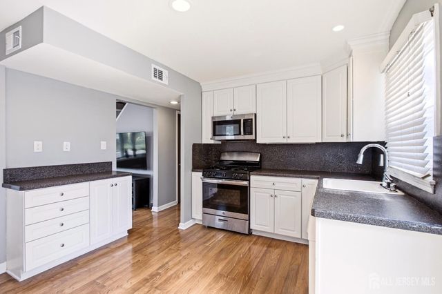 63 Tunison Road, New Brunswick, NJ 08901