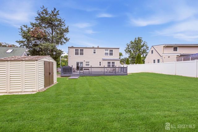 63 Tunison Road, New Brunswick, NJ 08901