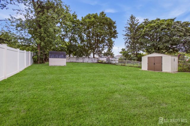 63 Tunison Road, New Brunswick, NJ 08901