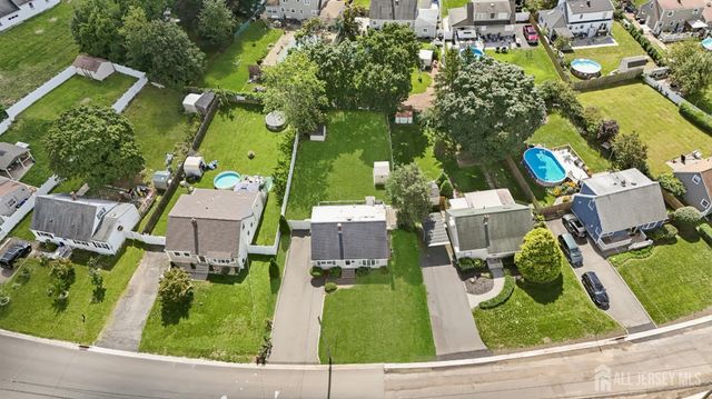 63 Tunison Road, New Brunswick, NJ 08901