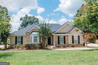 202 Stafford Beach Drive, Byron, GA 31008