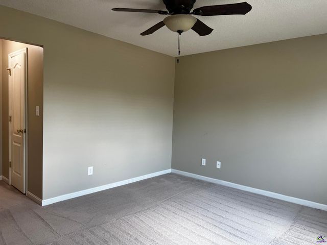 324 Williamsburg Avenue, Warner Robins, GA 31088