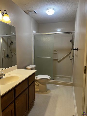 324 Williamsburg Avenue, Warner Robins, GA 31088