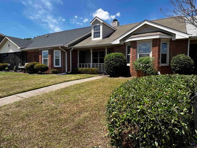 324 Williamsburg Avenue, Warner Robins, GA 31088