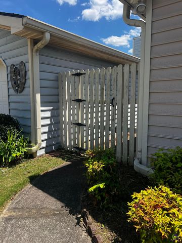 324 Williamsburg Avenue, Warner Robins, GA 31088