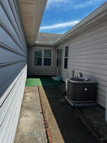 324 Williamsburg Avenue, Warner Robins, GA 31088